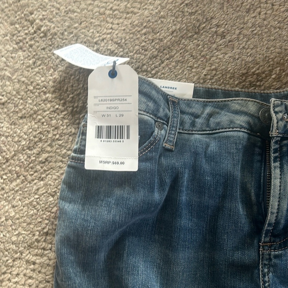 Silver Jeans - Picture 2 of 3
